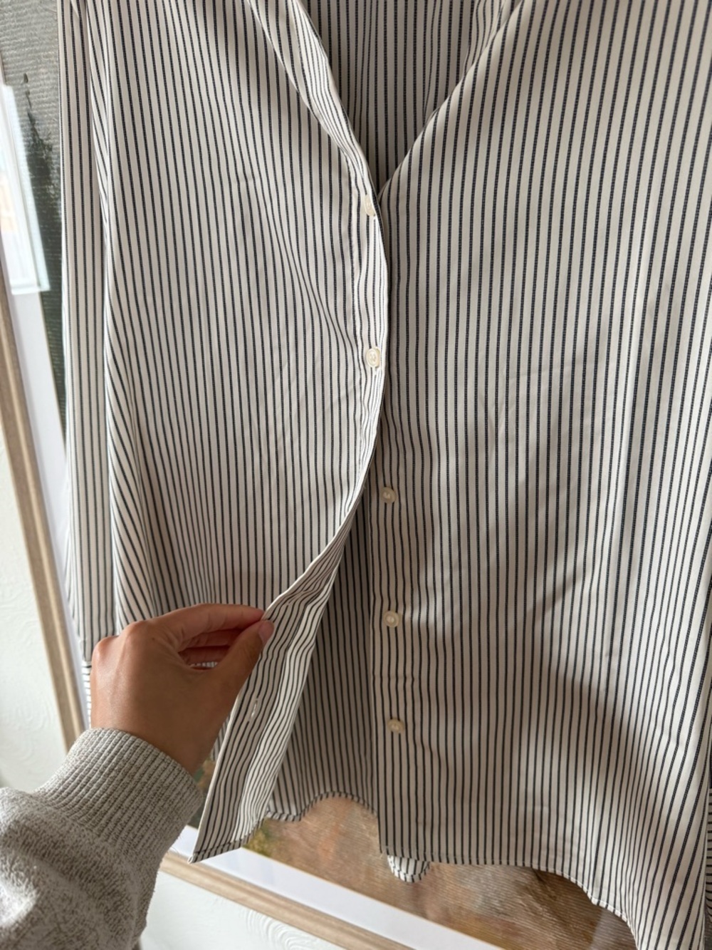 H&M V Neck Blouse - Picture 3 of 5